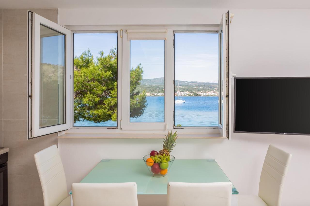 Estella Villa Apartments Rogoznica  Luaran gambar