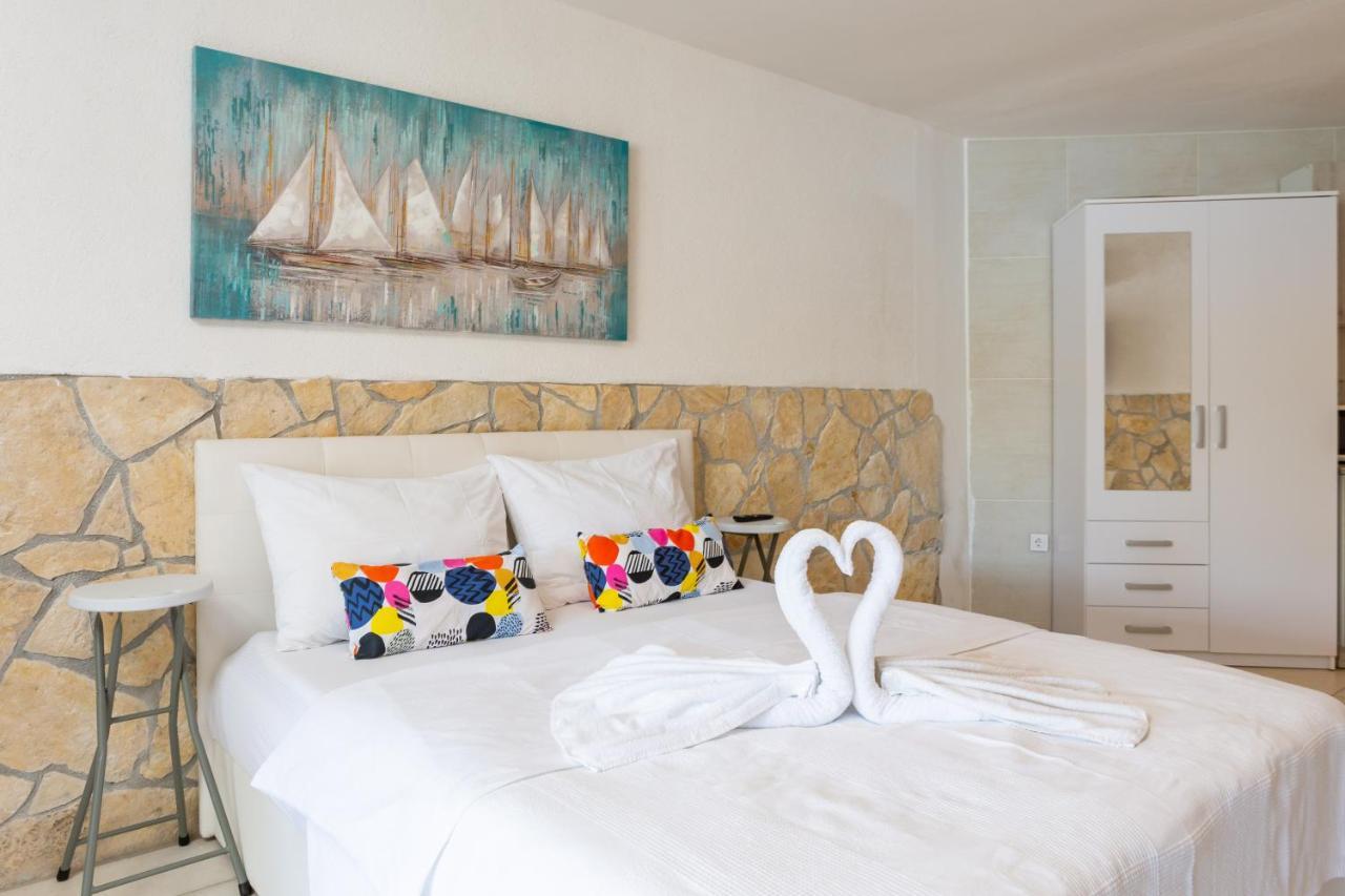 Estella Villa Apartments Rogoznica  Luaran gambar